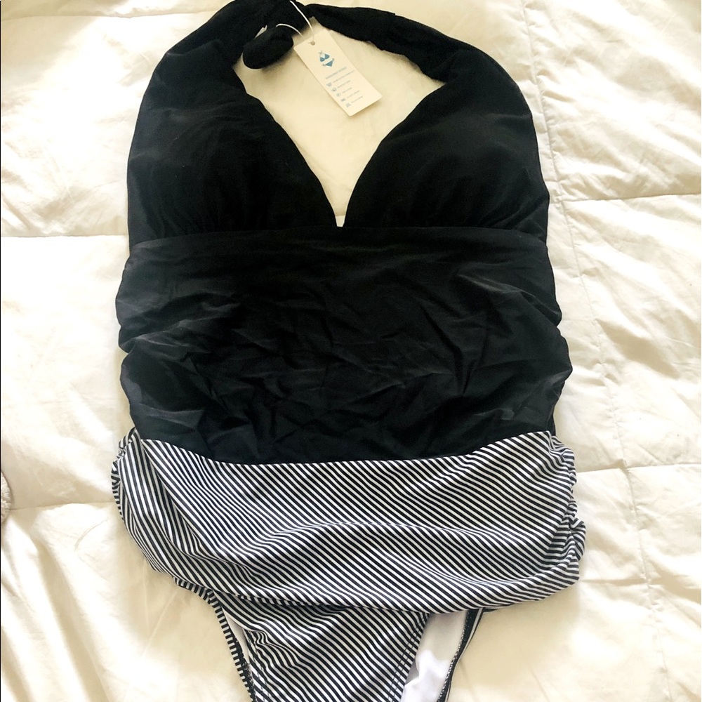 NWT! Beach-sissi Large halter one piece suit